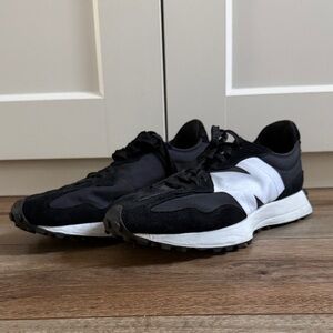 New Balance Men's 327 Black and White Sneakers
